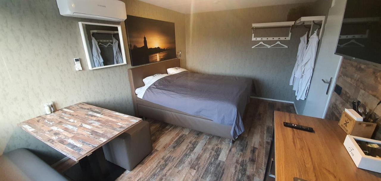 Bed & Budget Mackenzieplaats Wilp Екстериор снимка